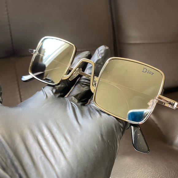 Dior Sun Glasses - Picture 5 of 13
